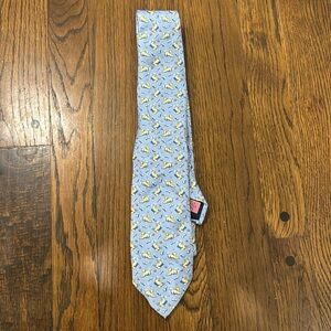 Vineyard Vines light blue Labrador dog tie